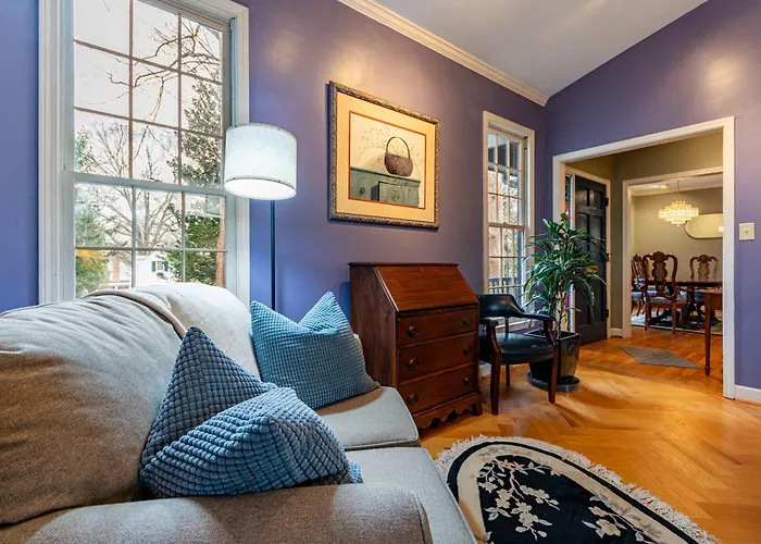 Cozy With Bbq Near Arts & Dining Hotspots Holiday home Winston-Salem