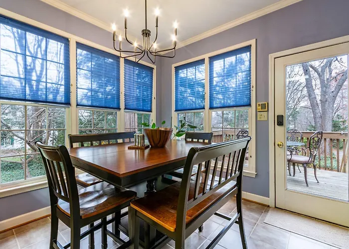 Holiday home Cozy With Bbq Near Arts & Dining Hotspots Winston-Salem