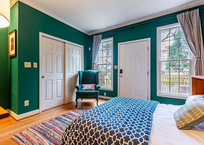 Cozy With Bbq Near Arts & Dining Hotspots Holiday home Winston-Salem